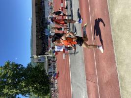 Lenny lors du triple saut